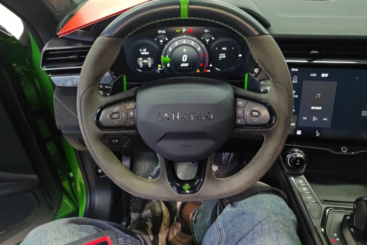 Used Lynk & Co 05 2022 05+ 2.0TD Automatic Exploration Edition Steering Wheel