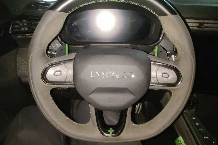 Used Lynk & Co 05 2022 05+ 2.0TD Automatic Performance Package Steering Wheel