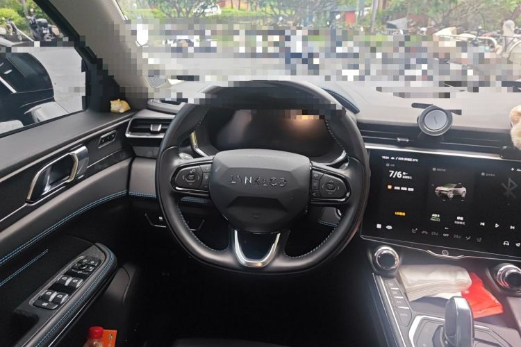 Used Lynk & Co 05 2022 2.0T Two-Wheel Drive Shine Halo Steering Wheel