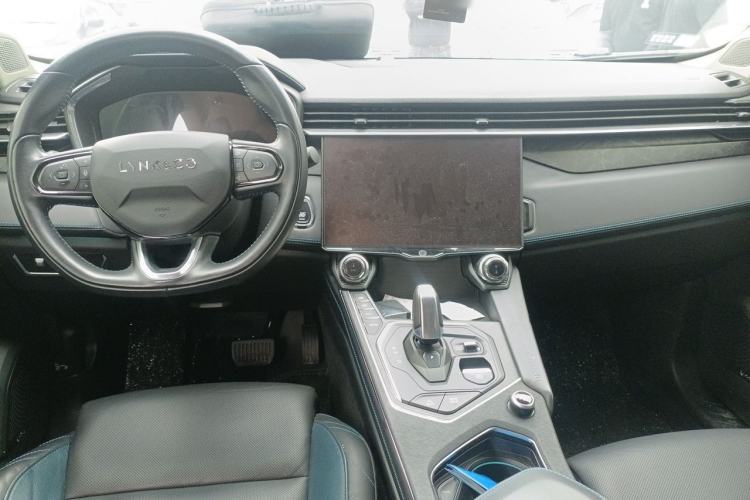Used Lynk & Co 05 2022 2.0T Two-Wheel Drive Shine Halo Center Console