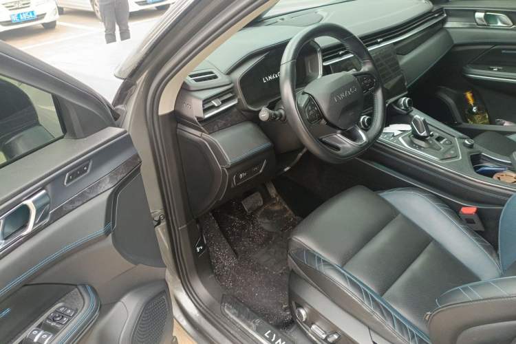 Used Lynk & Co 05 2022 2.0T Two-Wheel Drive Shine Halo Driver Seat