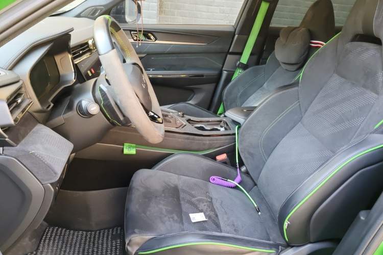 Used Lynk & Co 05 2022 05+ 2.0TD Automatic Performance Package Left Front Seat