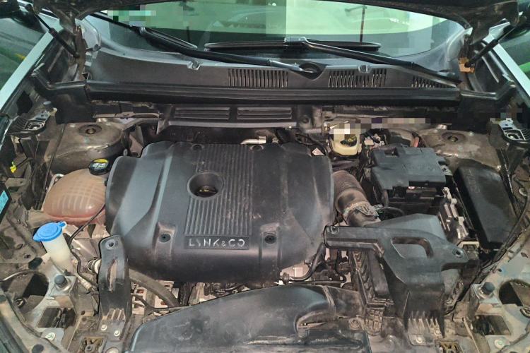 Used Lynk & Co 05 2022 2.0T Two-Wheel Drive Shine Halo Engine Bay