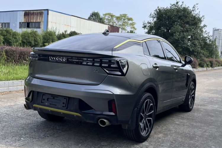 Used Lynk & Co 05 2022 2.0TD Two-Wheel Drive Zhaoyang Plus Exterior 4