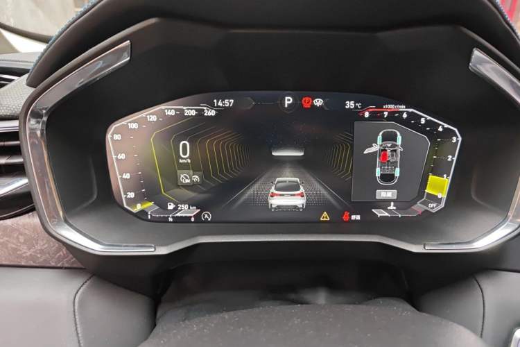 Used Lynk & Co 05 2022 2.0T Two-Wheel Drive Shine Halo Instrument Cluster