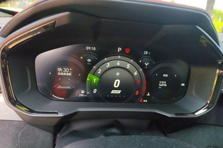 Used Lynk & Co 05 2022 2.0TD Four-Wheel Drive Dynamic Halo Instrument Cluster