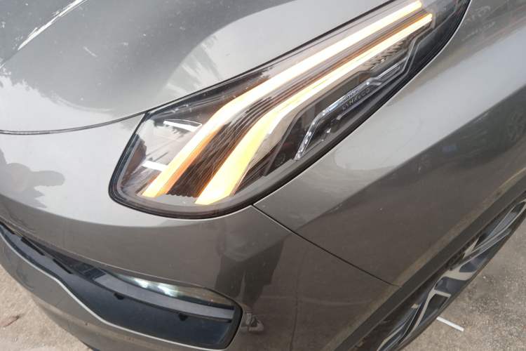 Used Lynk & Co 05 2022 2.0TD Four-Wheel Drive Dynamic Halo Left Front Headlight