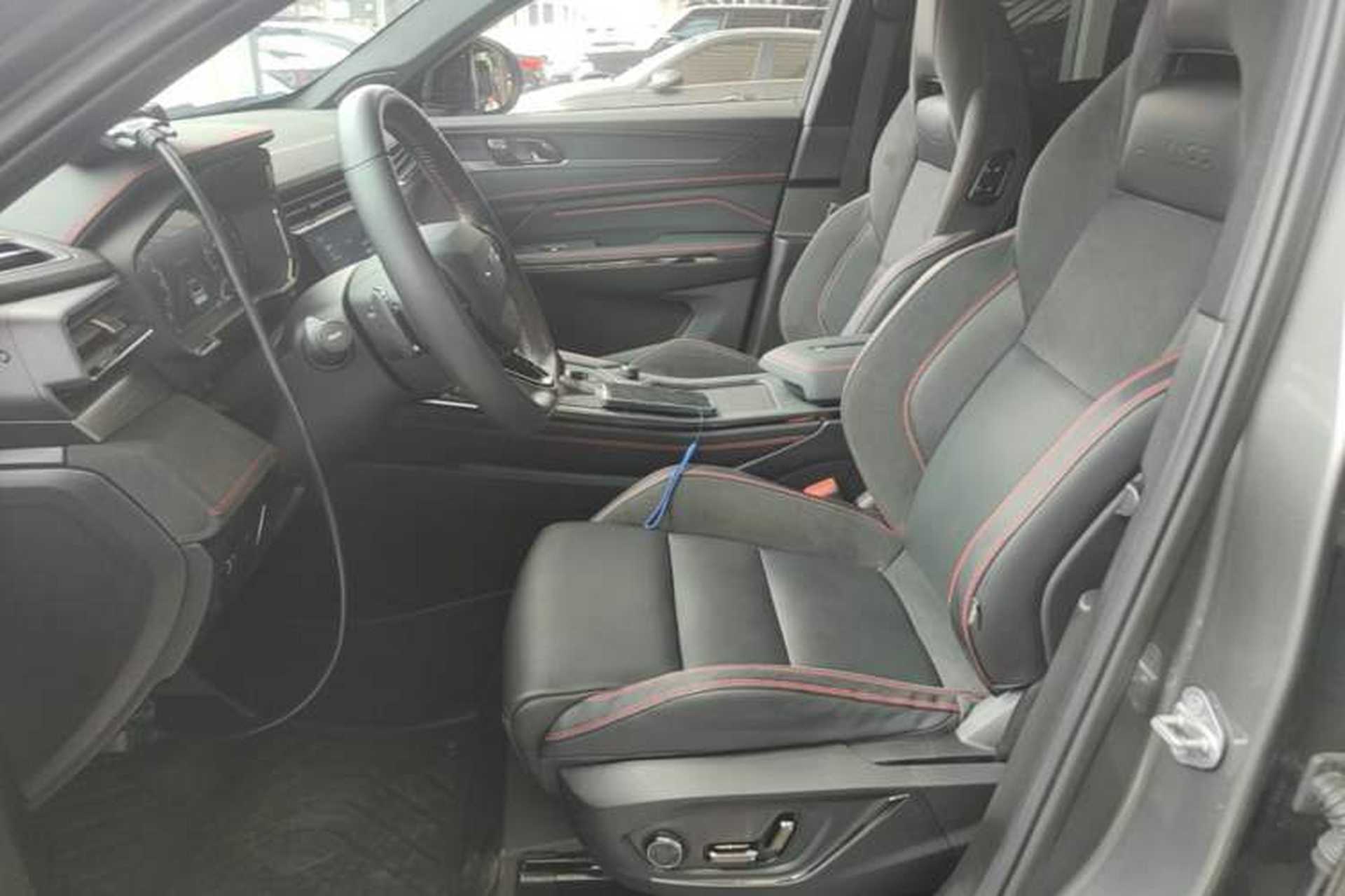 Used Lynk & Co 05 2022 2.0TD Four-Wheel Drive Dynamic Halo Left Front Seat