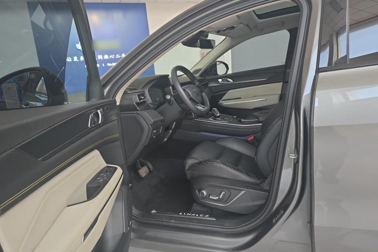 Used Lynk & Co 05 2022 2.0T Two-Wheel Drive Shine Halo Left Front Seat