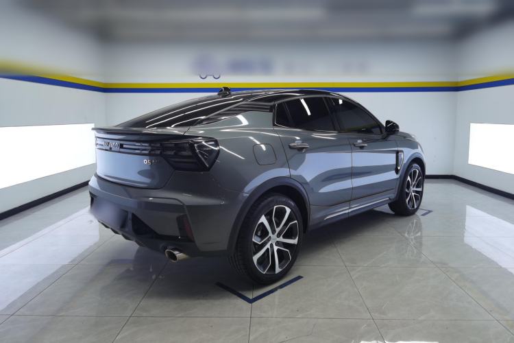 Used Lynk & Co 05 2022 2.0TD Four-Wheel Drive Dynamic Halo Rear Right 45 Deg