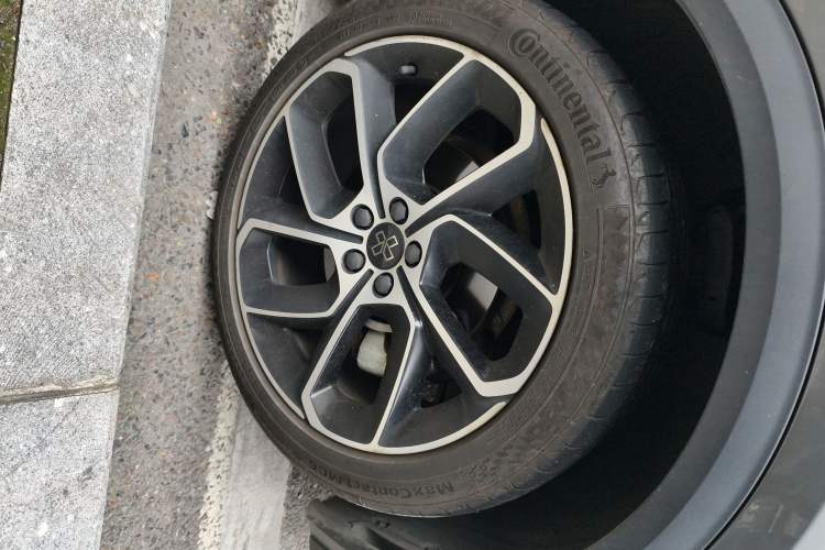 Used Lynk & Co 05 2022 2.0T Two-Wheel Drive Shine Halo Right Front Wheel Hub