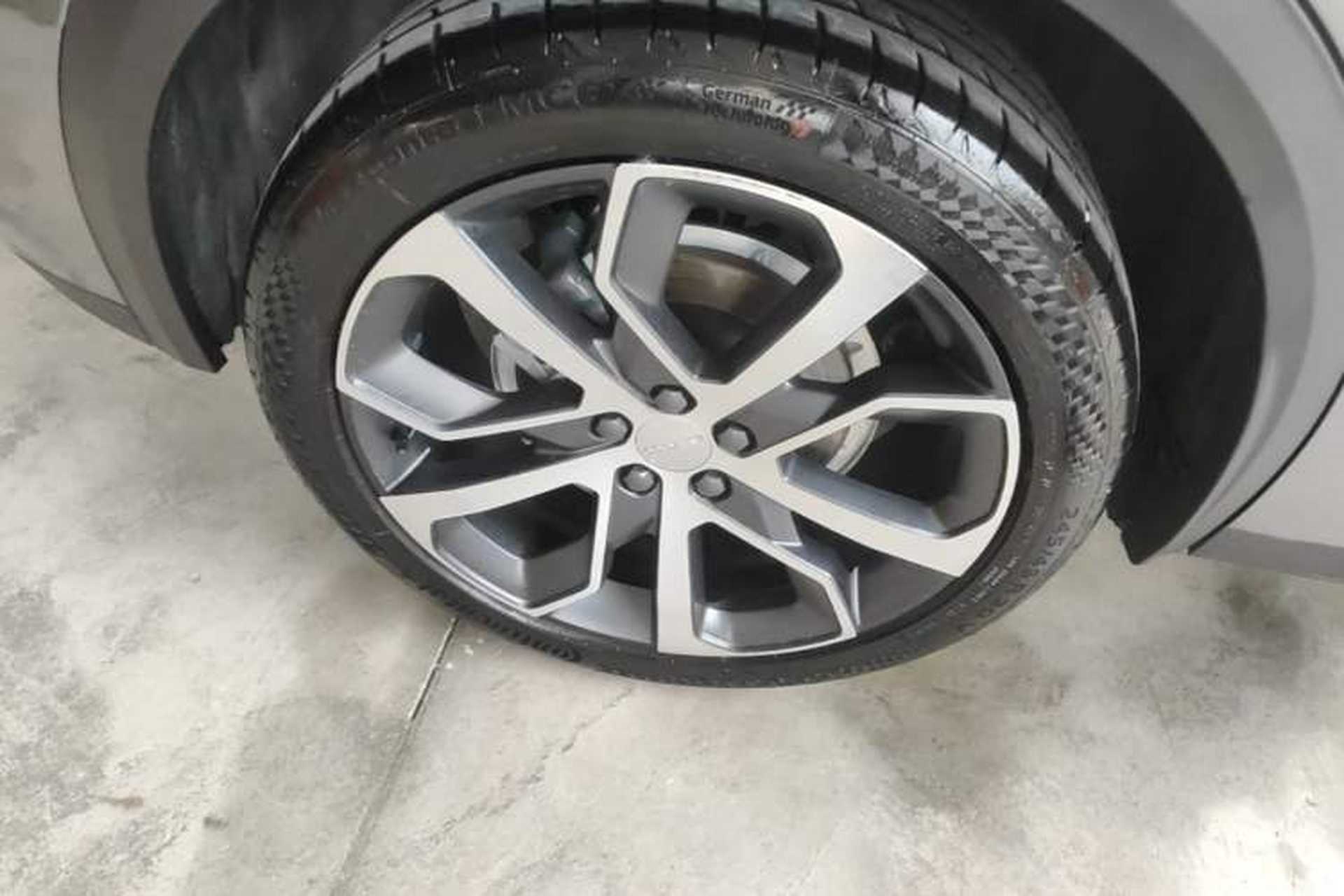 Used Lynk & Co 05 2022 2.0TD Four-Wheel Drive Dynamic Halo Right Rear Wheel Hub
