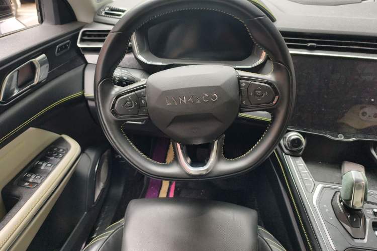 Used Lynk & Co 05 2022 2.0T Two-Wheel Drive Shine Halo Steering Wheel