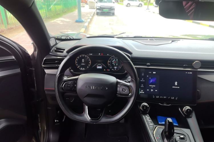 Used Lynk & Co 05 2022 2.0TD Four-Wheel Drive Dynamic Halo Steering Wheel