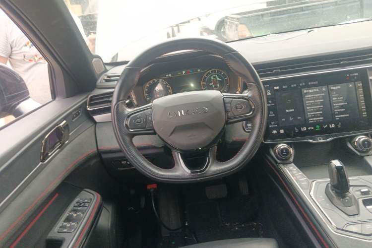 Used Lynk & Co 05 2022 2.0TD Four-Wheel Drive Dynamic Halo Steering Wheel