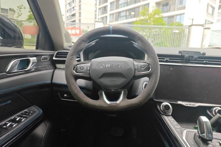 Used Lynk & Co 05 2022 2.0T Two-Wheel Drive Shine Halo Steering Wheel