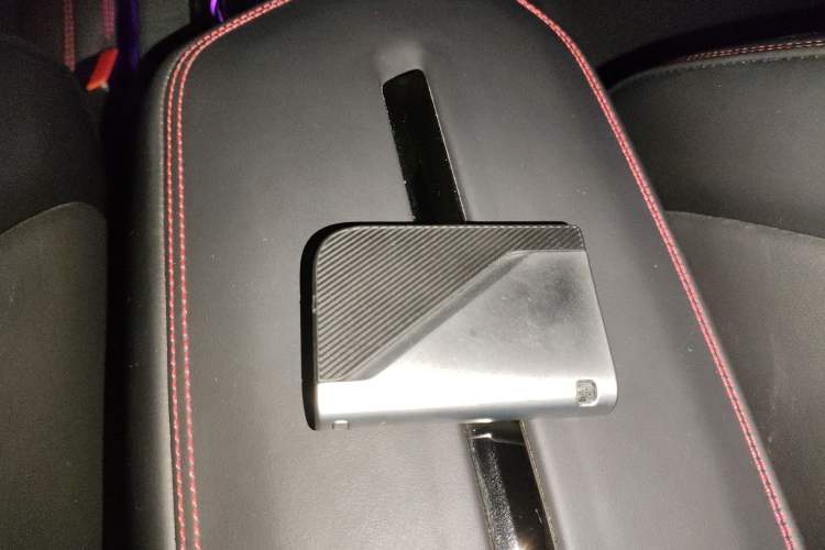 Used Lynk & Co 05 2022 2.0TD Four-Wheel Drive Dynamic Halo Vehicle Key