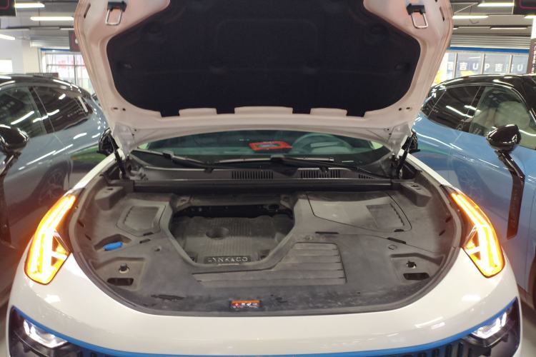 Used Lynk & Co 05 2022 2.0T Two-Wheel Drive Shine Halo Engine Bay