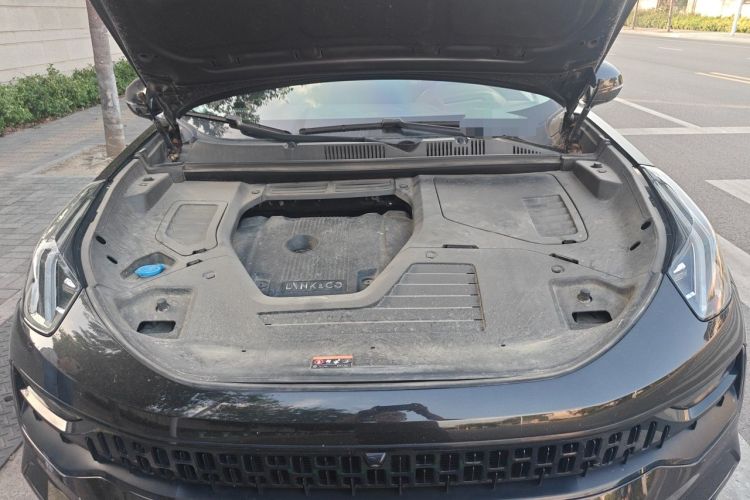 Used Lynk & Co 05 2022 2.0T Two-Wheel Drive Shine Halo Engine Bay