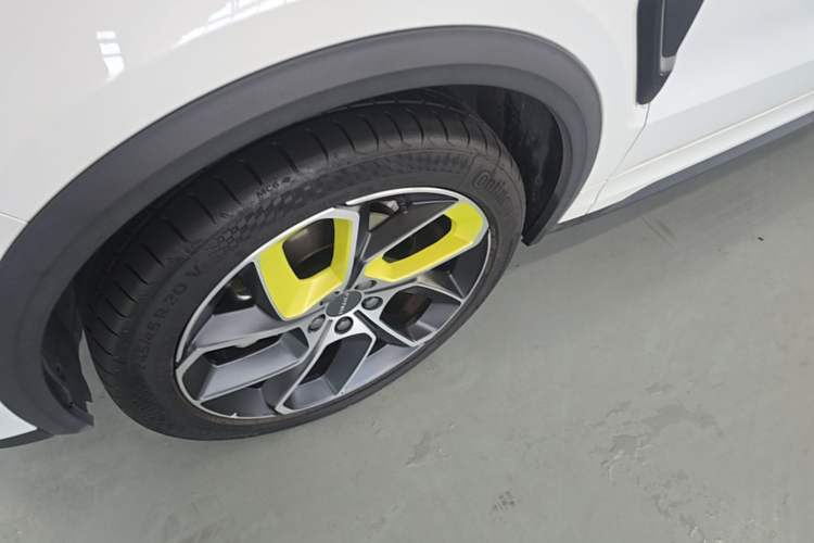 Used Lynk & Co 05 2022 2.0T Two-Wheel Drive Shine Halo Exterior 4