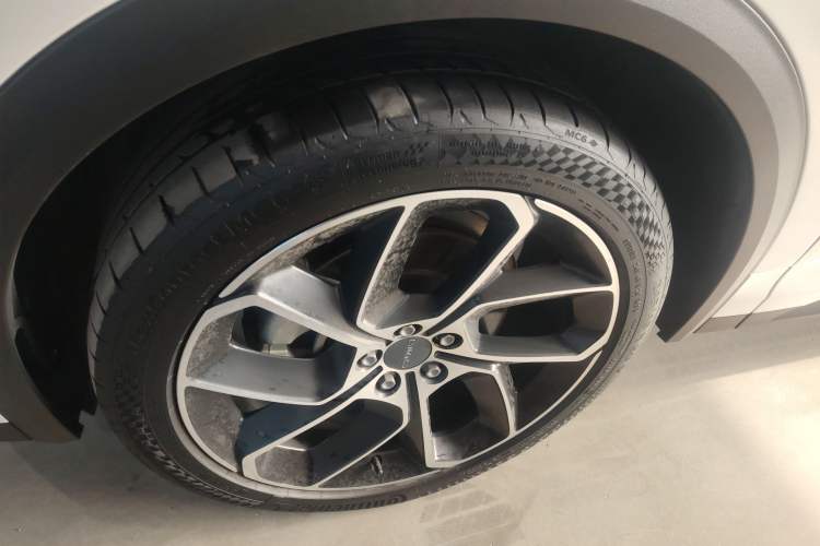 Used Lynk & Co 05 2022 2.0T Two-Wheel Drive Shine Halo Exterior 7