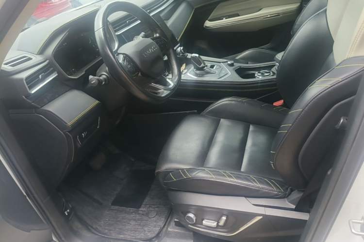 Used Lynk & Co 05 2022 2.0T Two-Wheel Drive Shine Halo Left Front Seat
