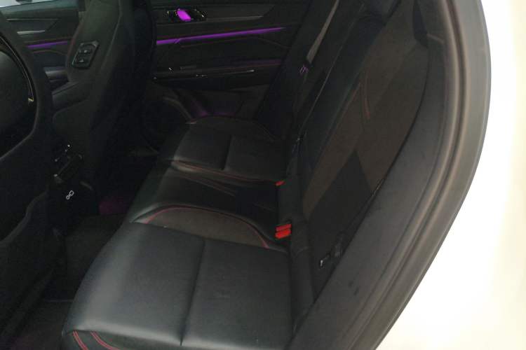 Used Lynk & Co 05 2022 2.0TD Four-Wheel Drive Dynamic Halo Left Rear Seat