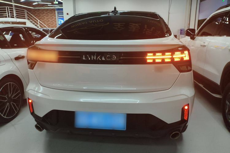 Used Lynk & Co 05 2022 2.0TD Four-Wheel Drive Dynamic Halo Rear