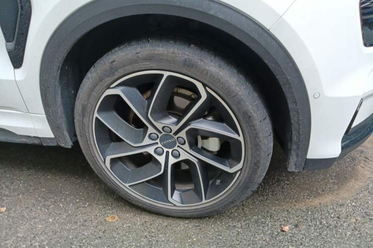 Used Lynk & Co 05 2022 2.0T Two-Wheel Drive Shine Halo Right Front Wheel Hub