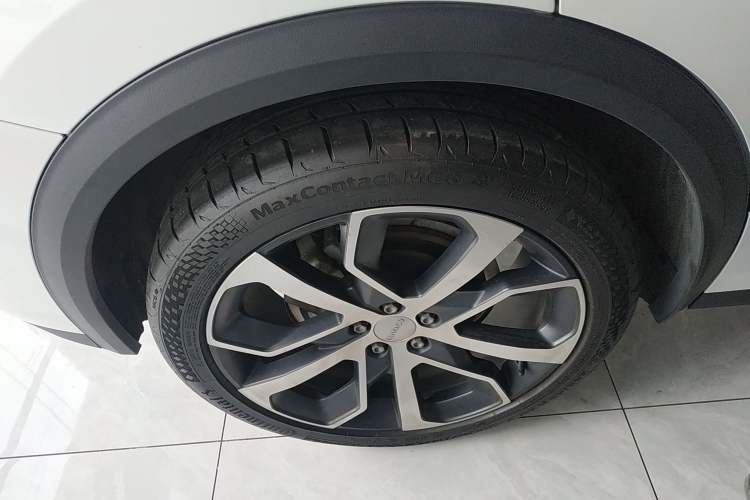 Used Lynk & Co 05 2022 2.0TD Four-Wheel Drive Dynamic Halo Right Rear Wheel Hub