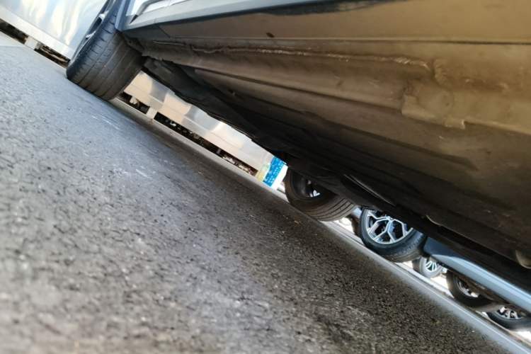 Used Lynk & Co 05 2022 2.0T Two-Wheel Drive Shine Halo Right Side Sill