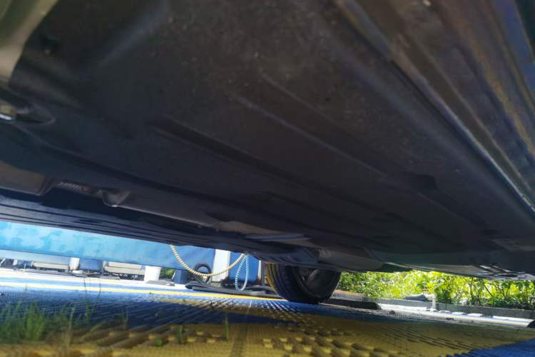 Used Lynk & Co 05 2023 2.0TD Two-Wheel Drive Shine Halo Chassis Front Left