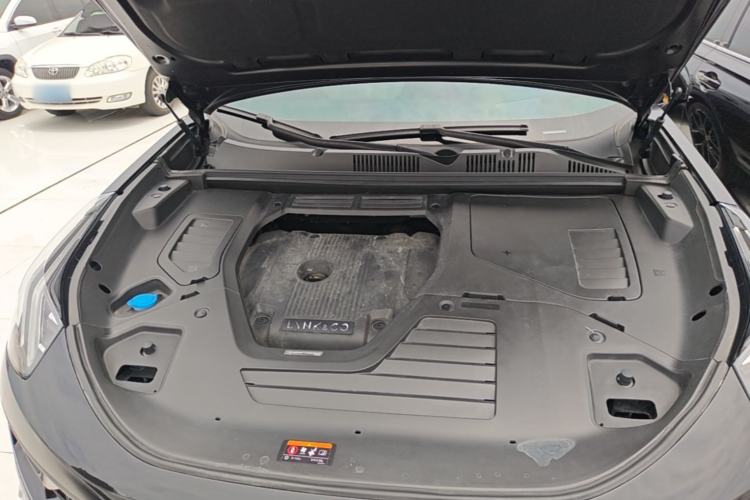 Used Lynk & Co 05 2023 2.0TD Two-Wheel Drive Shine Halo Engine Bay