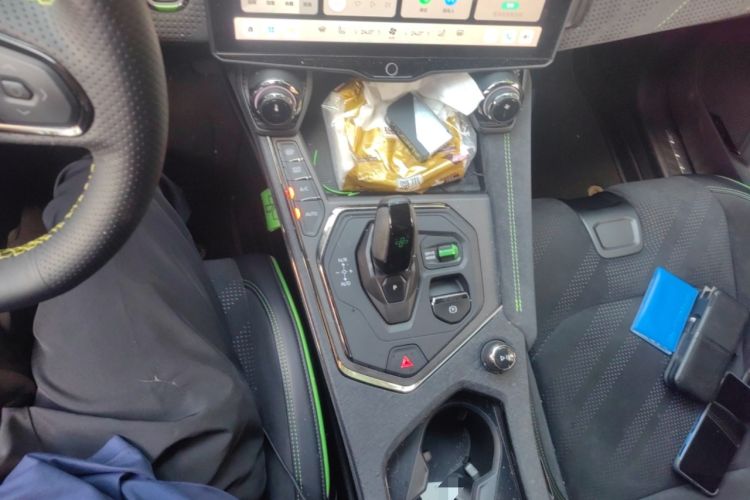 Used Lynk & Co 05 2023 05+ 2.0TD Four-Wheel Drive Exploration Edition Gear Lever