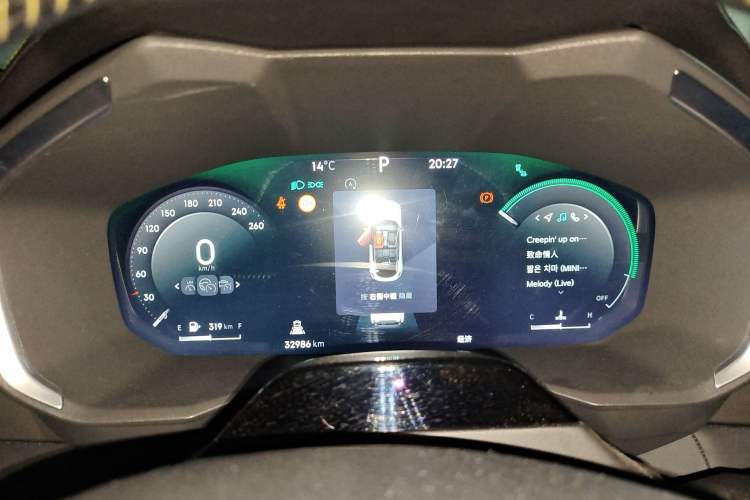 Used Lynk & Co 05 2023 2.0TD Two-Wheel Drive Shine Halo Instrument Cluster