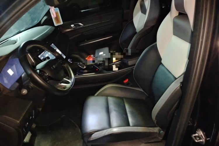 Used Lynk & Co 05 2023 2.0TD Two-Wheel Drive Shine Halo Left Front Seat