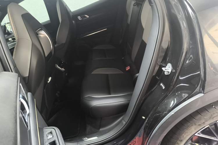Used Lynk & Co 05 2023 2.0TD Two-Wheel Drive Shine Halo Left Rear Seat