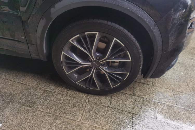 Used Lynk & Co 05 2023 2.0TD Two-Wheel Drive Shine Halo Right Front Wheel Hub
