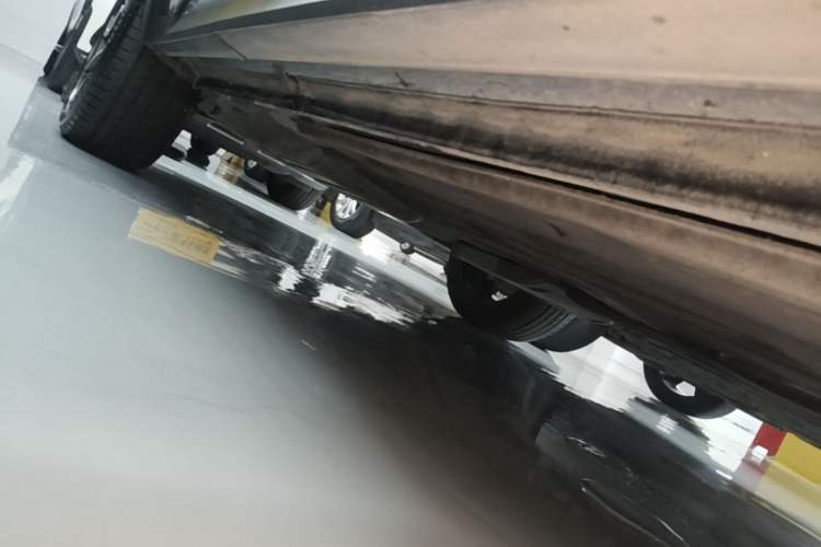 Used Lynk & Co 05 2023 2.0TD Two-Wheel Drive Zhaopu Pro Right Side Sill