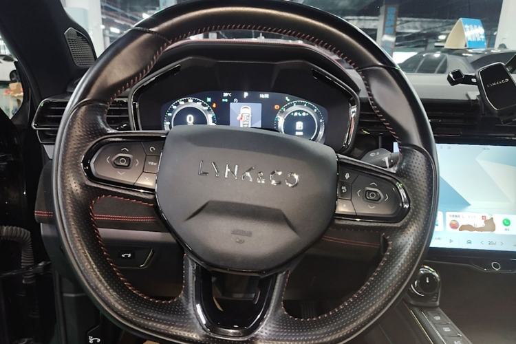 Used Lynk & Co 05 2023 2.0TD Four-Wheel Drive Sporty Halo Steering Wheel