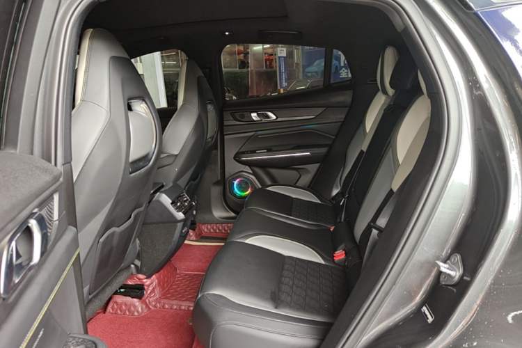 Used Lynk & Co 05 2023 2.0TD Two-Wheel Drive Shine Halo Left Rear Seat
