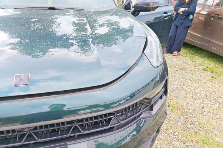 Used Lynk & Co 05 2023 2.0TD Two-Wheel Drive Shine Halo Engine Bay Left