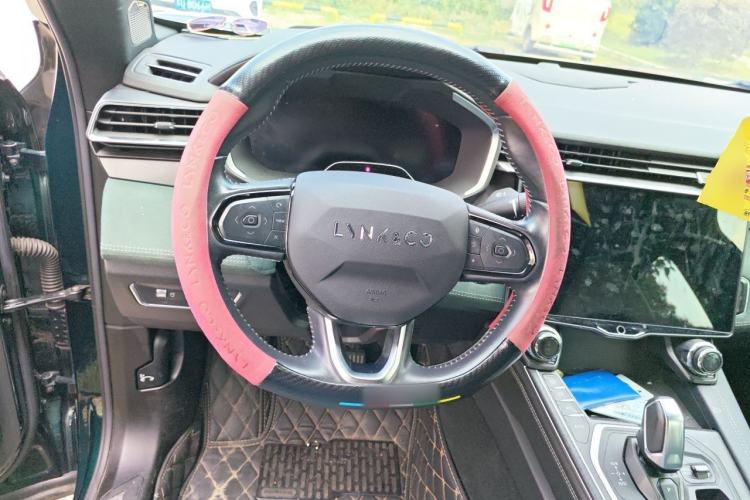 Used Lynk & Co 05 2023 2.0TD Two-Wheel Drive Shine Halo Steering Wheel