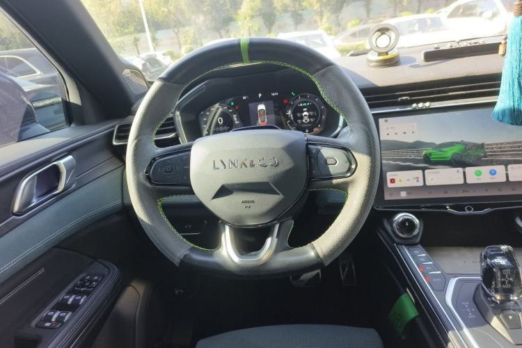 Used Lynk & Co 05 2023 2.0TD Two-Wheel Drive Shine Halo Steering Wheel