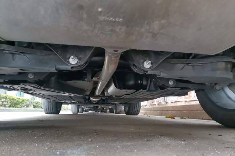 Used Lynk & Co 05 2023 2.0TD Two-Wheel Drive Zhaopu Pro Chassis Rear