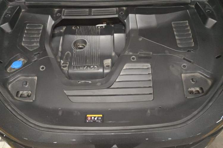 Used Lynk & Co 05 2023 2.0TD Four-Wheel Drive Sporty Halo Engine Bay
