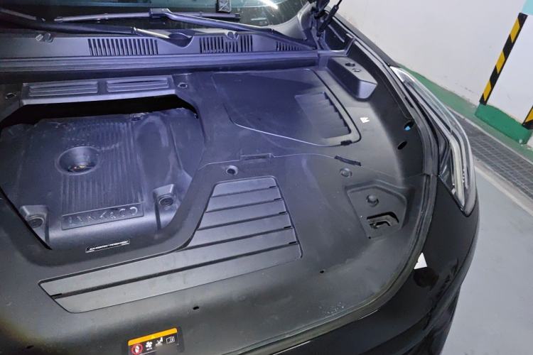Used Lynk & Co 05 2023 2.0TD Two-Wheel Drive Zhaopu Pro Engine Bay Left