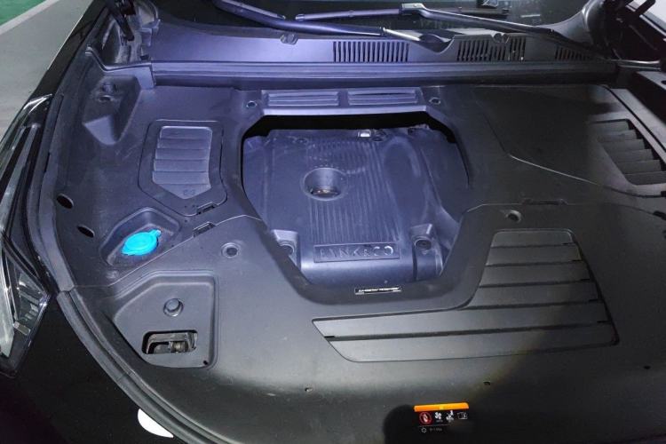 Used Lynk & Co 05 2023 2.0TD Two-Wheel Drive Zhaopu Pro Engine Bay Right