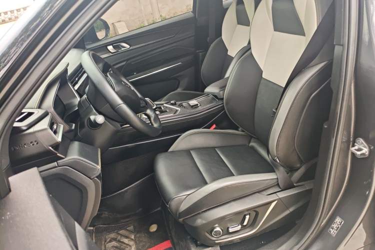 Used Lynk & Co 05 2023 2.0TD Two-Wheel Drive Zhaopu Pro Left Front Seat