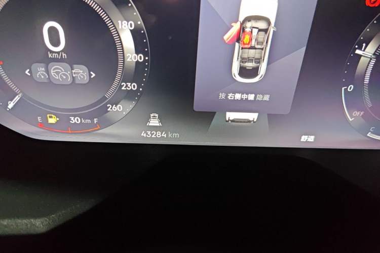 Used Lynk & Co 05 2023 2.0TD Two-Wheel Drive Zhaopu Pro Odometer Close Up